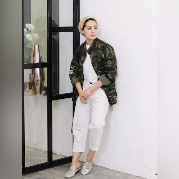 TORY BURCH Amelia Glitter Silver Mules - Picture 7 of 8